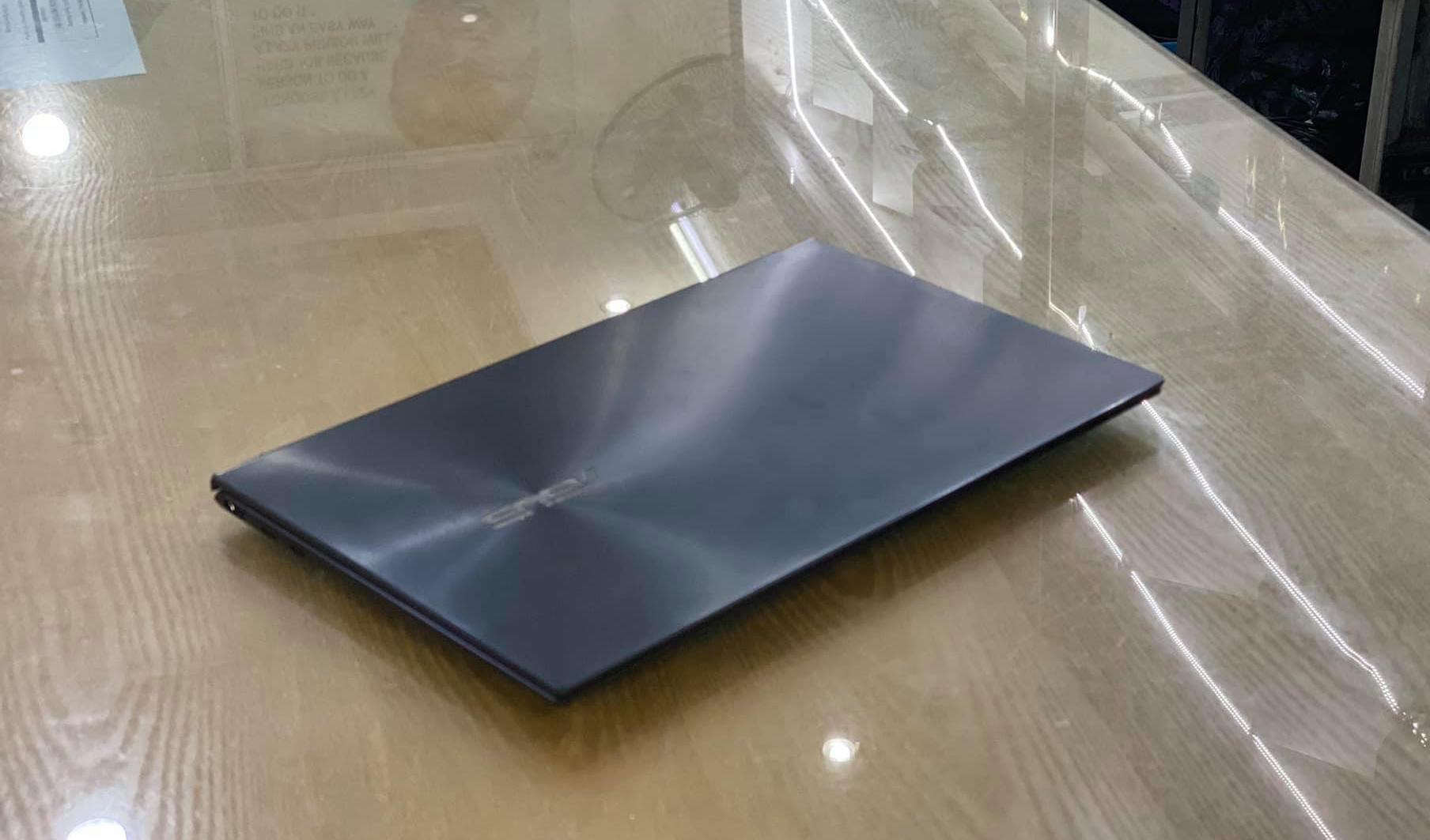 Laptop Asus Zenbook UX425EA KI439T-2.jpeg